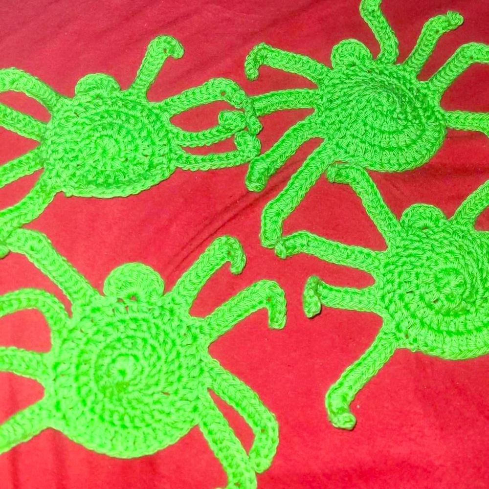 Green spider coasters